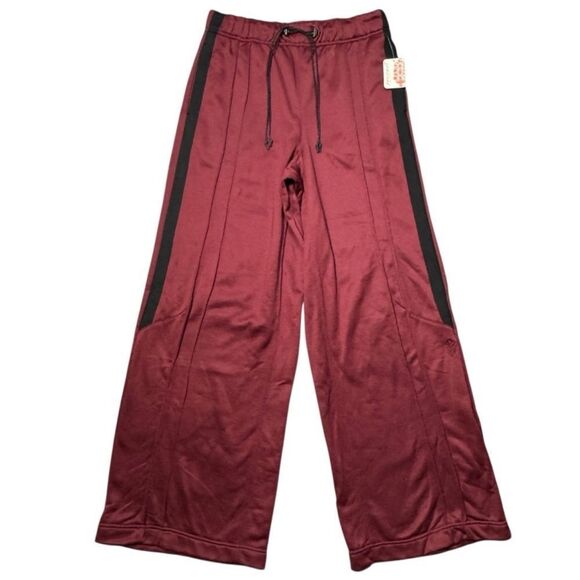 FP Movement - Fineline Pants
M-MM9
S-MM8 - Picture 3 of 9